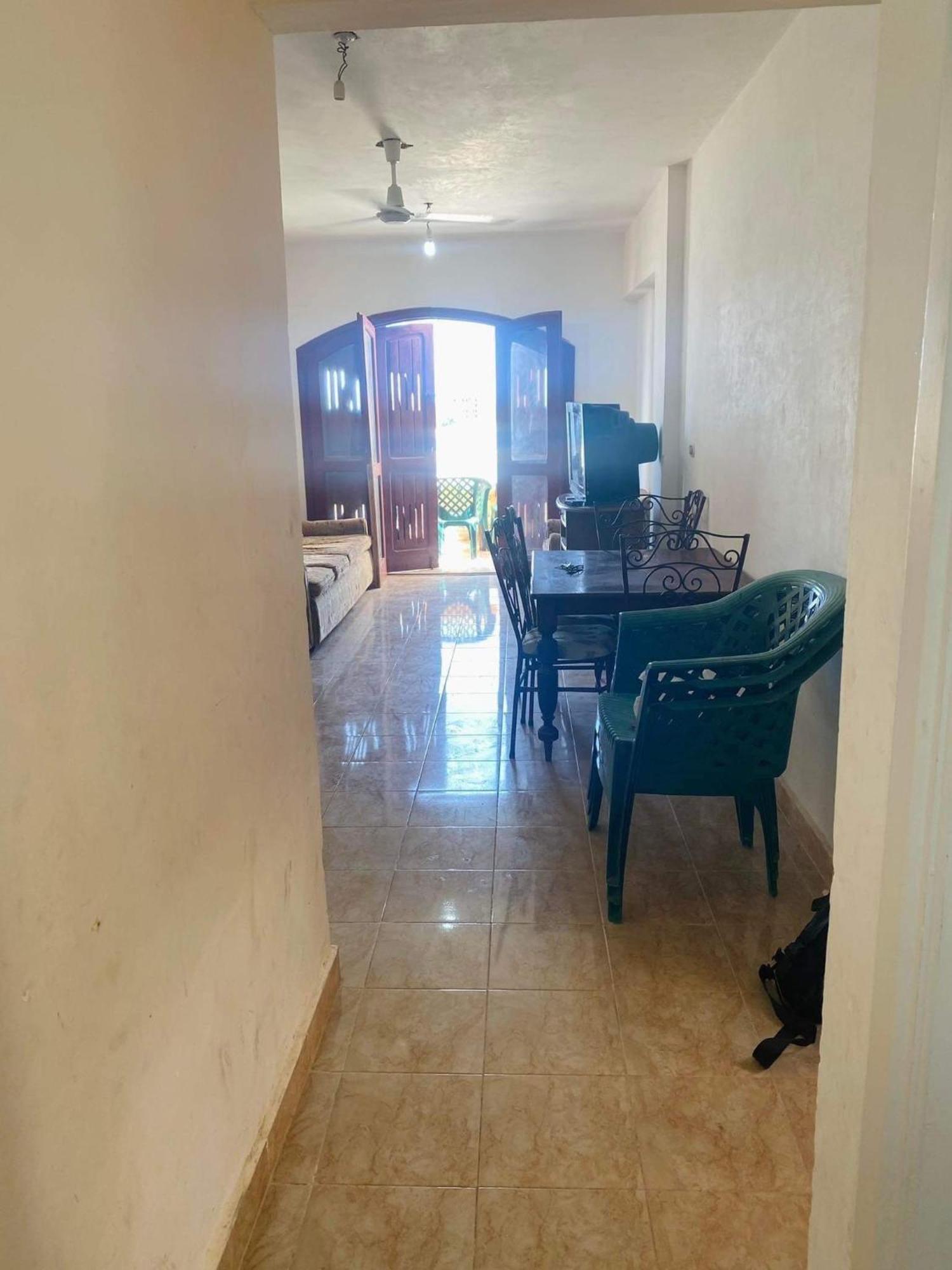 في قريه الاندلسية صف اول Apartment *